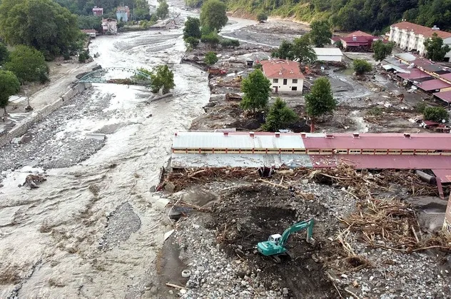 Kastamonu Valiliği'nden sel sonrası '200-300 ceset toplandı' iddialarına yalanlama