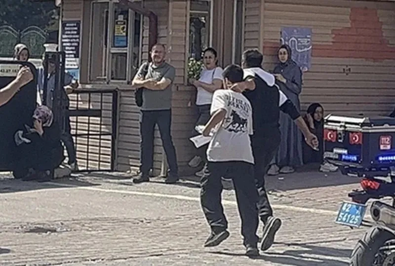 lgs-heyecani-1-milyon-ogrenci-icin-maraton-basladi-ilklerin-senesi-sonuclarin-aciklanacagi-tarih-1781341262155.jpeg LGS heyecanı: 1 milyon öğrenci için maraton tamamlandı | İlklerin senesi | Geç kalanlar zamanla yarıştı-4