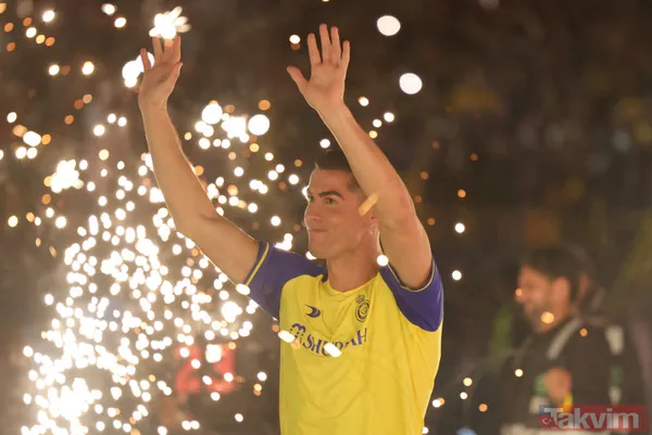 Sansasyonel transfer sansasyonel imza! Al Nassr'dan Cristiano Ronaldo için tören: "Çok rekor kırdım, biraz da burada kırayım" - 20