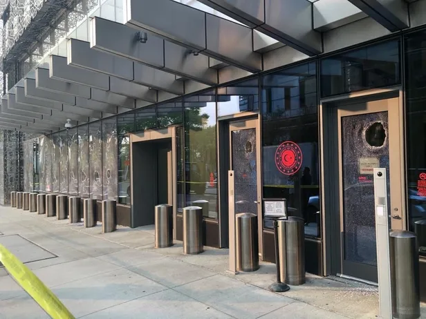 ABD'deki Türkevi'ne terör destekçilerinden saldırı! Türkiye'den ABD'ye çağrı: "Faili bulun"-2