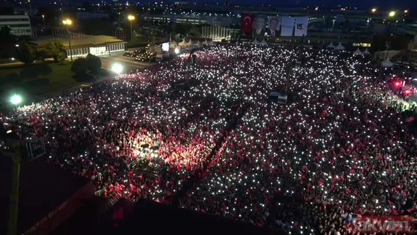 İstanbul'da vatandaşlar Atatürk Havalimanı'na akın etti! Alan doldu taştı - 25