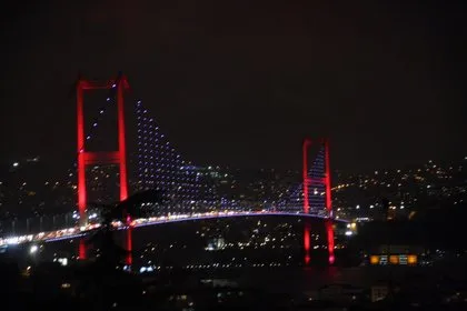 Daha iyi bir dünya için İstanbul karanlığa büründü