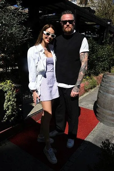 yuzuk-canta-ve-tum-hediyeleri-geri-gonderdi-dilan-cicek-deniz-ve-thor-saevarsson-aski-bitti-1668981136616.jpeg Yüzük, çanta ve tüm hediyeleri geri gönderdi! Dilan Çiçek Deniz ve Thor Saevarsson aşkı bitti-4