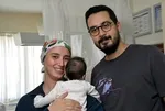 Gebeliğinde kanseri öğrenen anne, doğumdan sonra tedaviye başladı