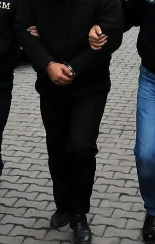 Alanya'da tefecilik yaptığı öne sürülen iki şüpheli tutuklandı