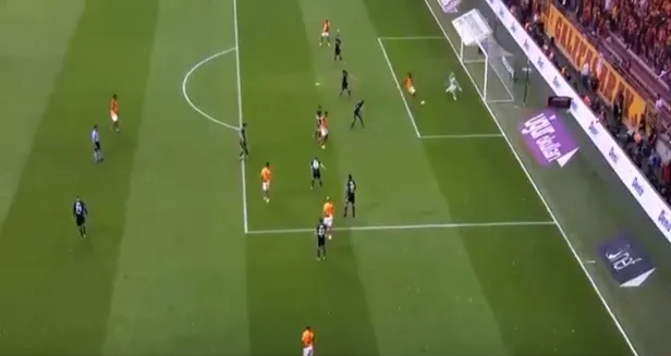 İşte dev derbide Galatasaray'ın iptal edilen golü!-3