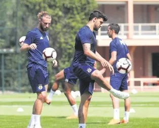 Cocu çift idmanla fena bayılttı!