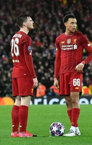 Almanya&İngiltere ligleri erteledi