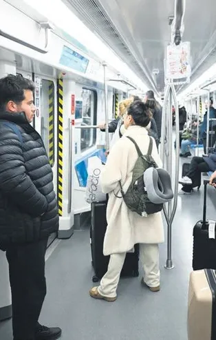 1 günde 33 bin yolcu! Gayrettepe-İstanbul Havalimanı Metro Hattı 4 Ekim'de yolcu taşıma rekoru kırdı
