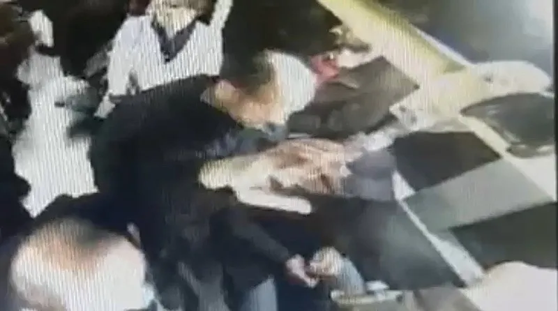 aynur-kanbur-cinayetinde-olay-yeri-kesfi-zanli-cinayeti-anlatacak-1781182380314.jpeg Mezdeke Aynur cinayetinde olay yeri keşfi: Katil cinayeti anlattı-7