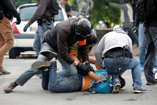 Fransa'da çalışma yasası protestolarında olaylar çıktı-1