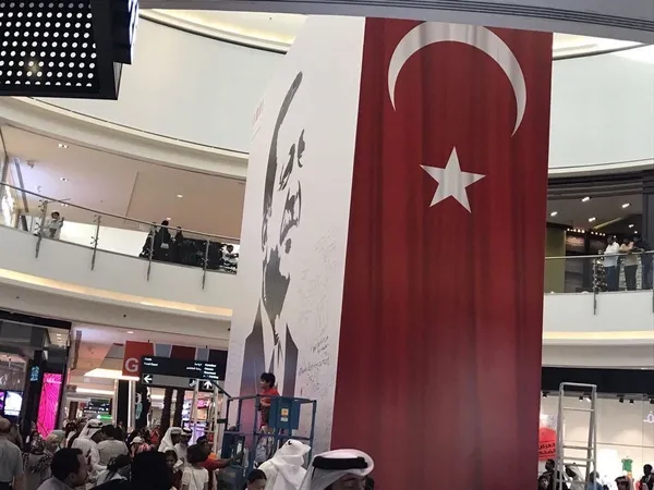 Katarlıların Türkiye ve Erdoğan sevgisi-1