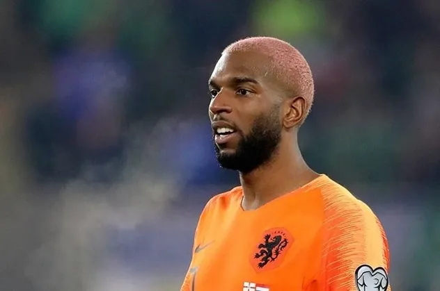 Koronavirüs testi pozitif çıkan Galatasaraylı Ryan Babel Hollanda'da kalacak | Galatasaray haberleri