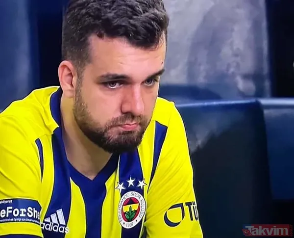 Fenerbahçe Lille maçı sonrası tribünlerde büyük üzüntü! O kareler sosyal medyanın gündemine oturdu - 6