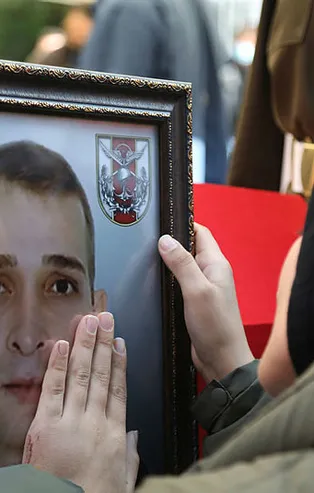 Şehit Tayfun Özköse ebediyete uğurlandı