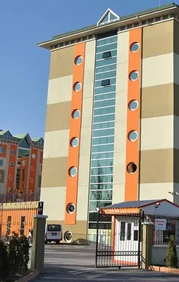 FETÖ'nün okulunda gizli kasa çıktı