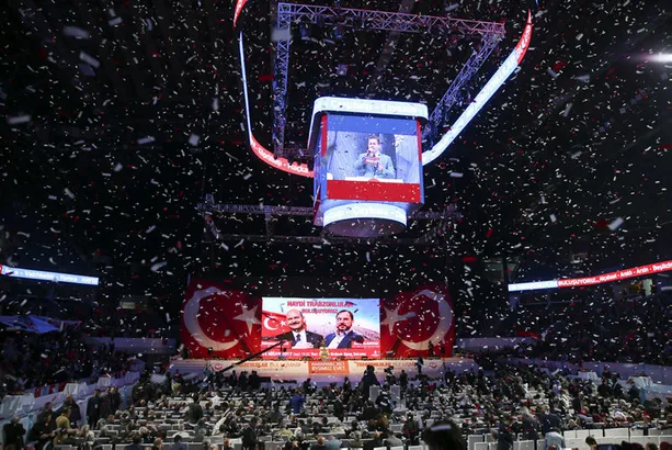 Bakan Albayrak: Eğer tek bayrağa karşı çıkıyorsanız...-1