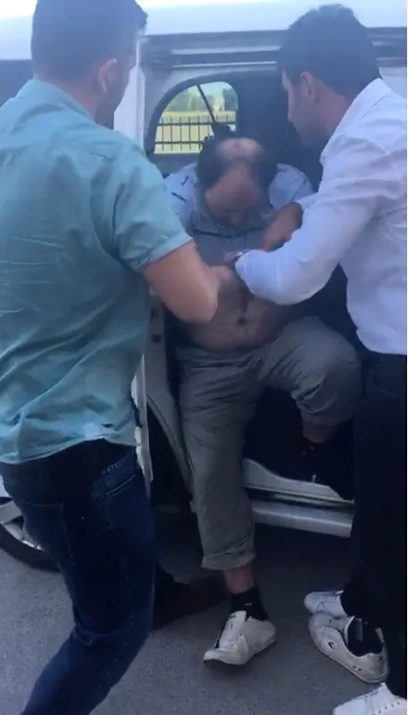 Polise zorluk çıkaran FETÖ'cü böyle götürüldü-2