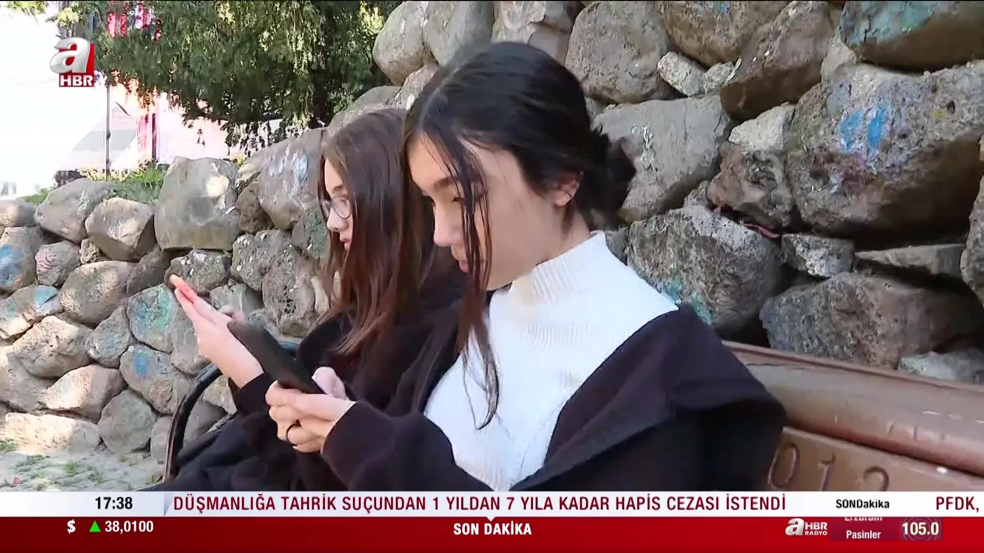 Günde 7 saat internetteyiz!