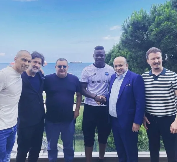 son-dakika-turkiyeye-gelen-mario-balotelli-adana-demirsporla-3-yillik-sozlesme-imzaladi-1625668731884.jpeg SON DAKİKA! Türkiye'ye gelen Mario Balotelli Adana Demirspor'la 3 yıllık sözleşme imzaladı-3