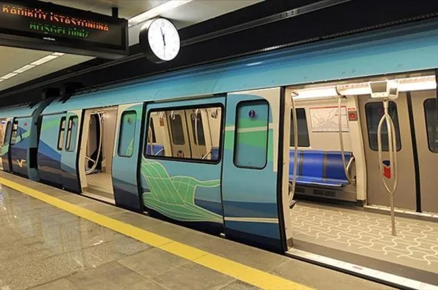 Son dakika: İstanbul'da metro seferlerine Kovid-19 düzenlemesi