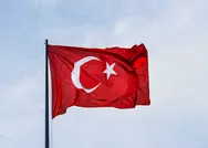 İstiklal Marşı ne zaman kabul edildi? İstiklal Marşı 10 kıtası sözleri! Mehmet Akif Ersoy kimdir, şiirleri sözleri nelerdir?