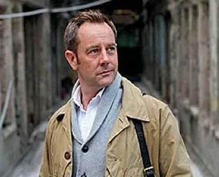 İşte George Clooney, George Soros, CIA ve MI6 çemberinde Le Mesurierin ölümünün ardındaki çarpıcı gerçekler