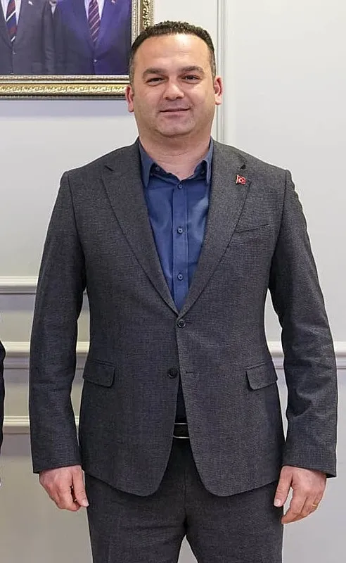 tacizci-chpli-gorele-belediye-baskani-dede-hakkinda-iddianame-tamam-4-yila-kadar-hapsi-istendi-1771940914849.jpeg Tacizci CHP'li Görele Belediye Başkanı Dede hakkında iddianame tamam: 4 yıla kadar hapsi istendi-2