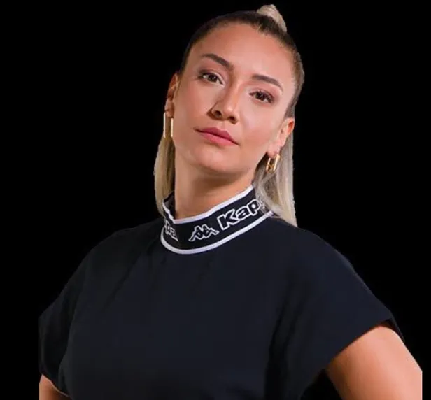 Survivor Evrim'e bak sen! Ortalığı karıştıran Evrim Keklik'in mayolu minili pozları olay! Survivor'ı yangın yerine çevirmişti-3