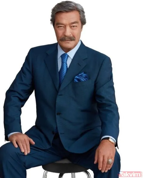 Aylardır tedavi gören Kadir İnanır’ın son hali ortaya çıktı! Yeşilçam yıldızına yorum yağdı: Yakışıklılık ondan hiç vazgeçmiyor! - 5