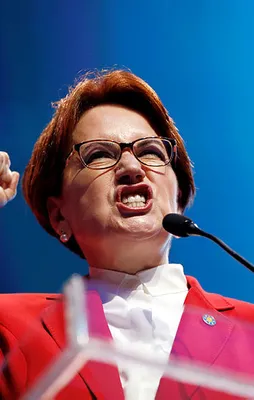 Meral Akşener'e Kayseri'de miting şoku