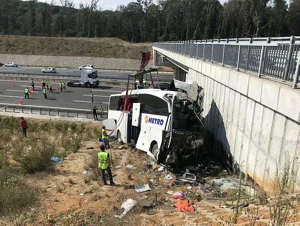 5-kisinin-hayatini-kaybettigi-kazada-ilk-rapor-cikti-iste-kazanin-nedeni-1597069124887.jpg 5 kişinin hayatını kaybettiği kazada ilk rapor çıktı! İşte kazanın nedeni-2