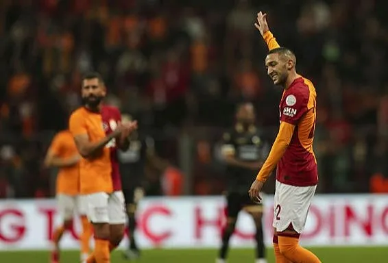 dries-mertens-atti-attirdi-galatasarayi-sirtladi-iste-4-0-biten-alanyaspor-macinda-yasananlar-1700941864678.jpeg Dries Mertens attı attırdı Galatasaray'ı sırtladı! İşte 4-0 biten Alanyaspor maçında yaşananlar...-5