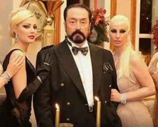 Adnan Oktarın sapıklığının boyutları ortaya çıktı: Bana gelecek kızlar iç çamaşırı giymesin