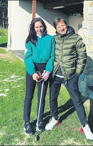 Kaya Çilingiroğlu'ndan Hülya Avaşar'a teşekkür