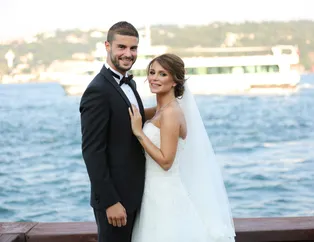 Berk Oktay ve Merve Oktay boşanamadı! Gizlilik kararı olan boşanma davası ertelendi