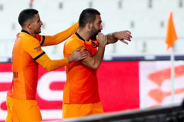 Son dakika Galatasaray haberleri | Fatih Terim'den Arda Turan'a özel talimat