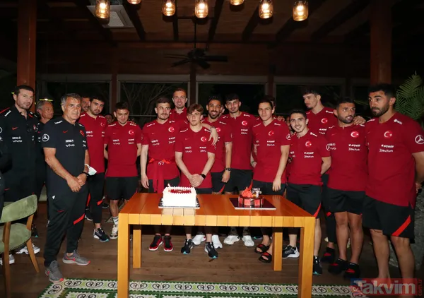 Dorukhan Toköz Beşiktaş'tan ayrılıyor mu? Şampiyonluk kutlamasında 'Gidiyorum' şarkısını seçmesinin nedenini açıkladı - 16