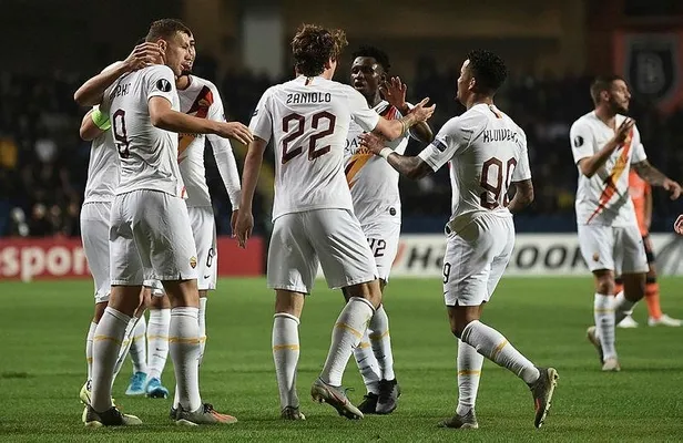 basaksehir-0-3-roma-mac-sonucu-1574972144482.jpeg Başakşehir 0-3 Roma | MAÇ SONUCU-5