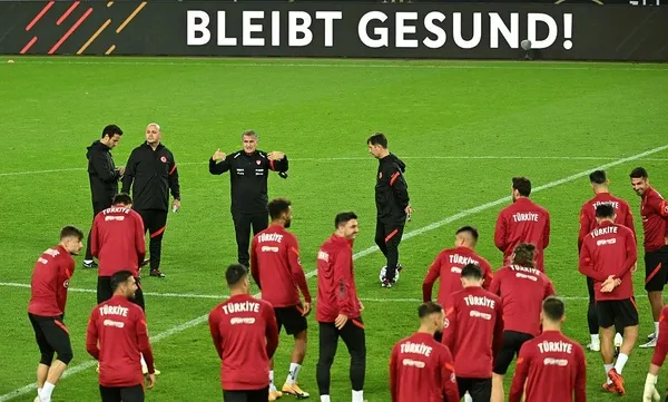 Şenol Güneş Almanya sınavı öncesi açıklamalarda bulundu! "Takımımızı test edeceğiz"-2