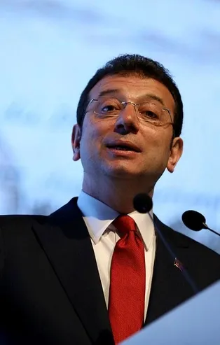 "Maliyetler arttı" diye metrobüse fahiş zam yapan İBB, konser için yandaş sanatçılara servet ödüyor