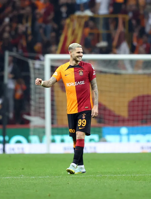 Wanda Nara Galatasaray'a haber yolladı! Icardi... - 4