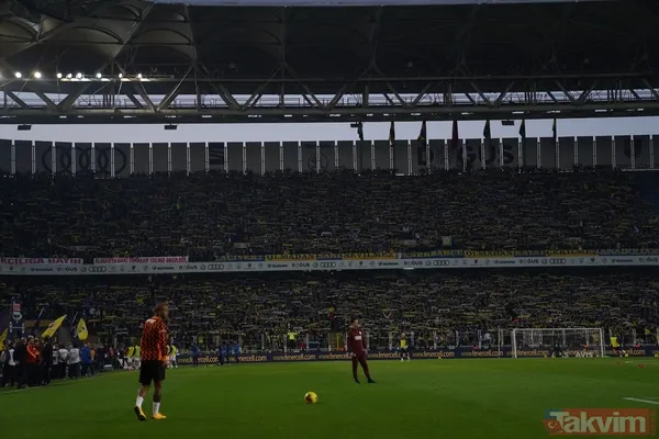 Fenerbahçe - Galatasaray derbisinde dikkat çeken kareler! O hareket damga vurdu... - 19