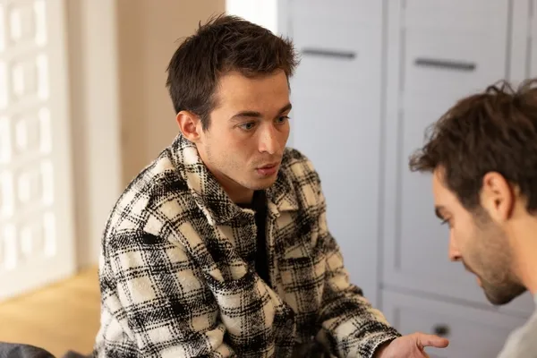 safir-9-bolum-4-fragmani-yayinlandi-birbirimize-cok-asigiz-o-yoksa-ben-yokum-1698663408073.jpg Safir 9. bölüm 4. fragmanı yayınlandı: Birbirimize çok aşığız! O yoksa ben yokum...-5