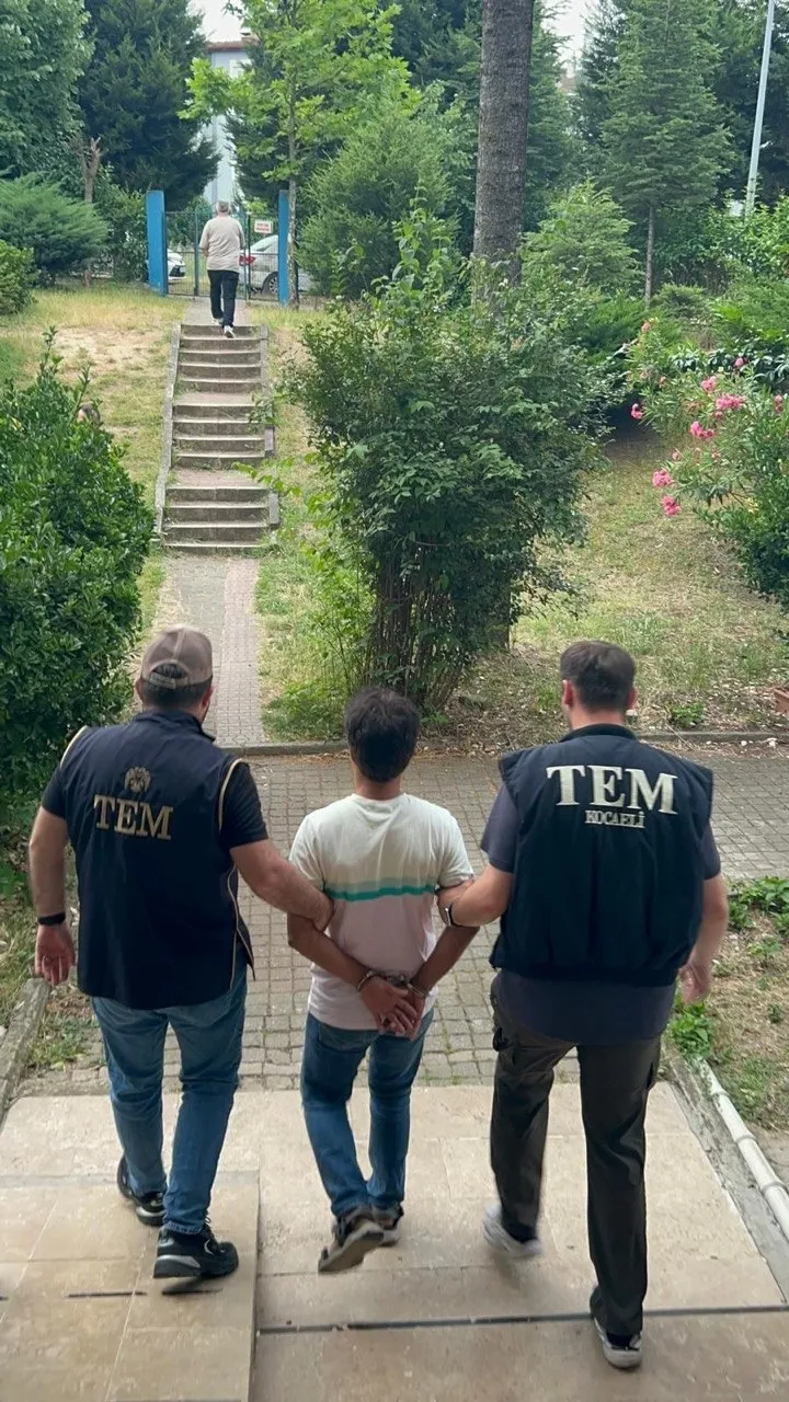 FETÖ’nün sinsi planı Kocaeli’de çöktü | Güncel eğitim yapılanmasına operasyon 2’si firari 15 gözaltı-8