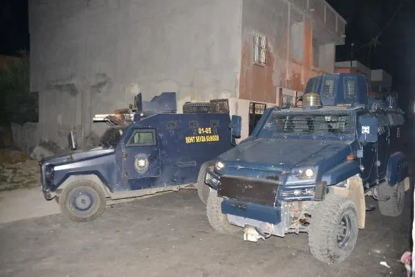 Polis son anda fark etti cephanelik ele geçirdi: 6 şüpheli gözaltına alındı-2