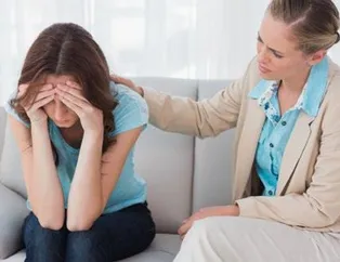 Önce anne sonra dost