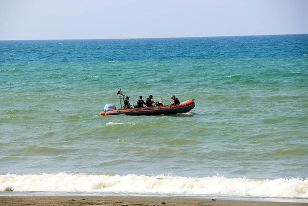Petrol atıklarının vurduğu Samandağ sahili temizlendi! Hatay Valisi Doğan'dan ilk açıklama-3