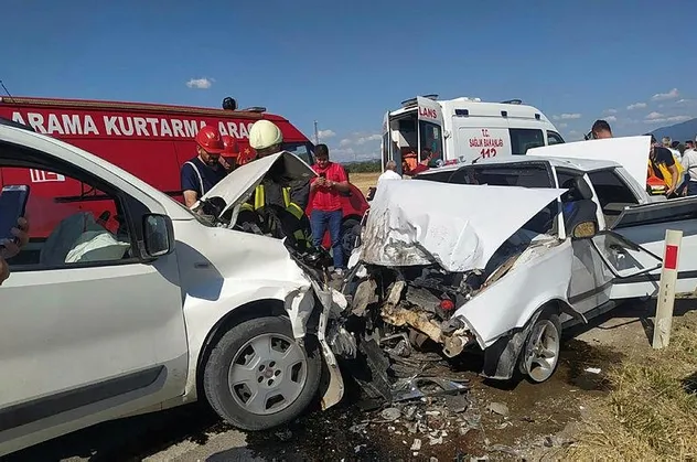 Kütahya'da feci kaza! 1 ölü 6 yaralı