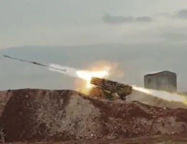 PKK hedefleri böyle vuruldu! Kazdıkları hendeklere...